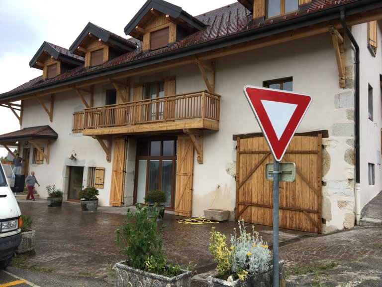 Façade lisse/taloché à Cruseilles
