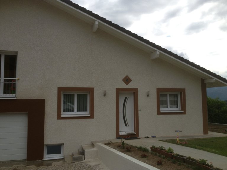 Façade finition écrasé à Marignier