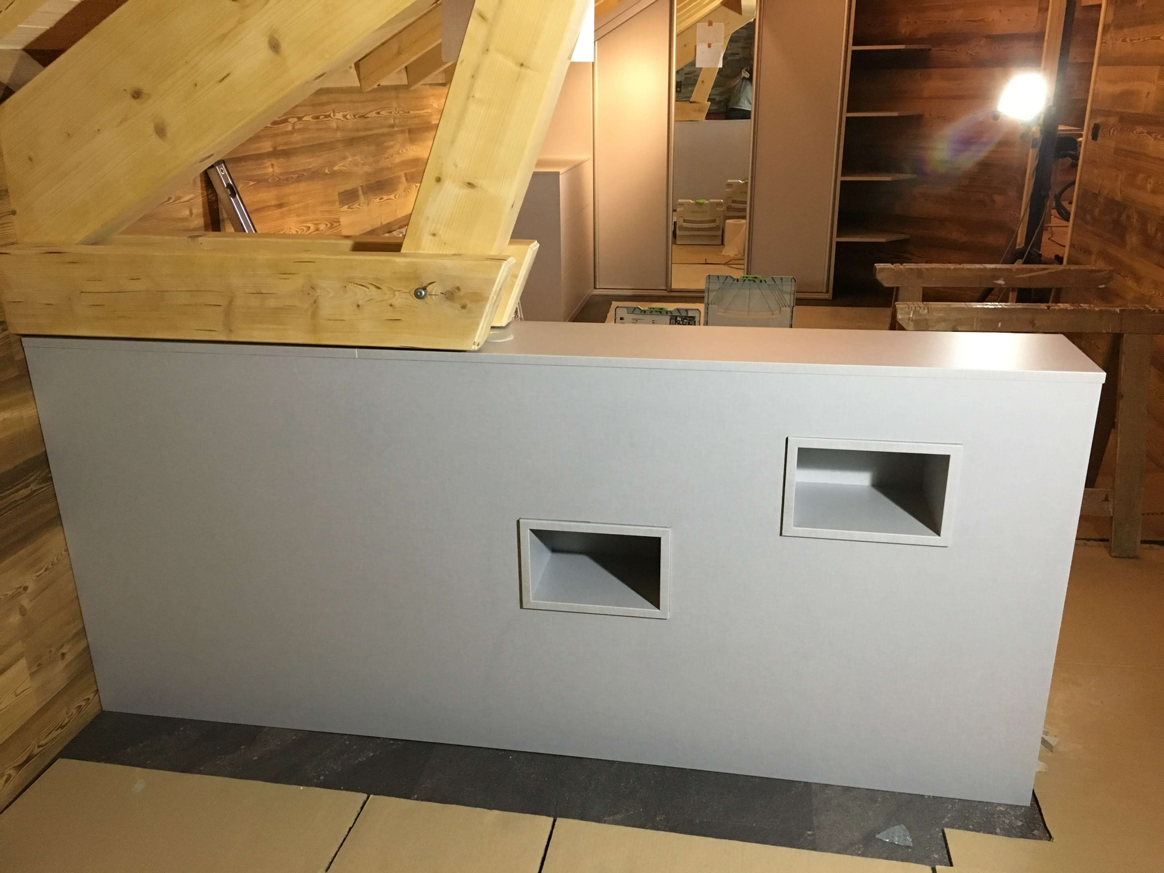 Aménagement d'une chambre sous comble par les artisans Pôle Travaux