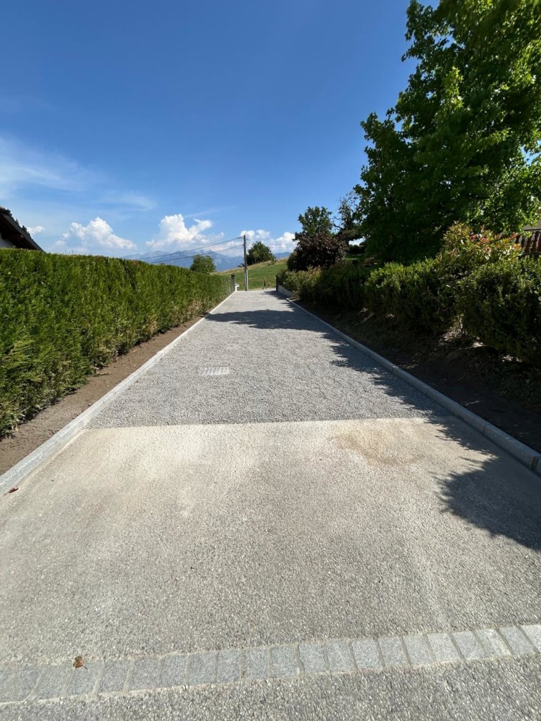 Terrassement à Reignier-Esery. Aménagement d&rsquo;une chemin d&rsquo;accès